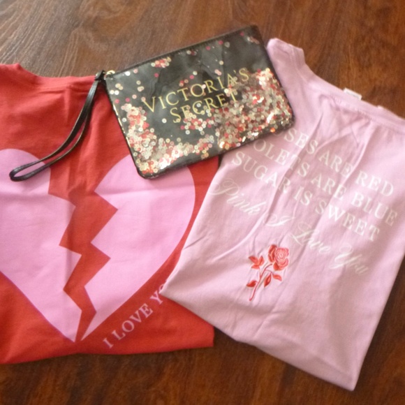 2 VICTORIA'S SECRET VALENTINE HEARTS & ROSES T SHIRTS SZ-L w/BONUS WRISTLET - Picture 2 of 16